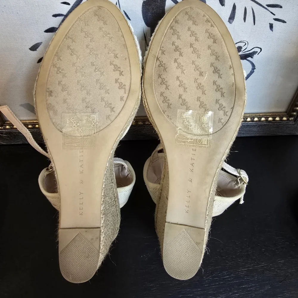 Kelly & Katie Cream Lace Women’s Espadrilles Wedges